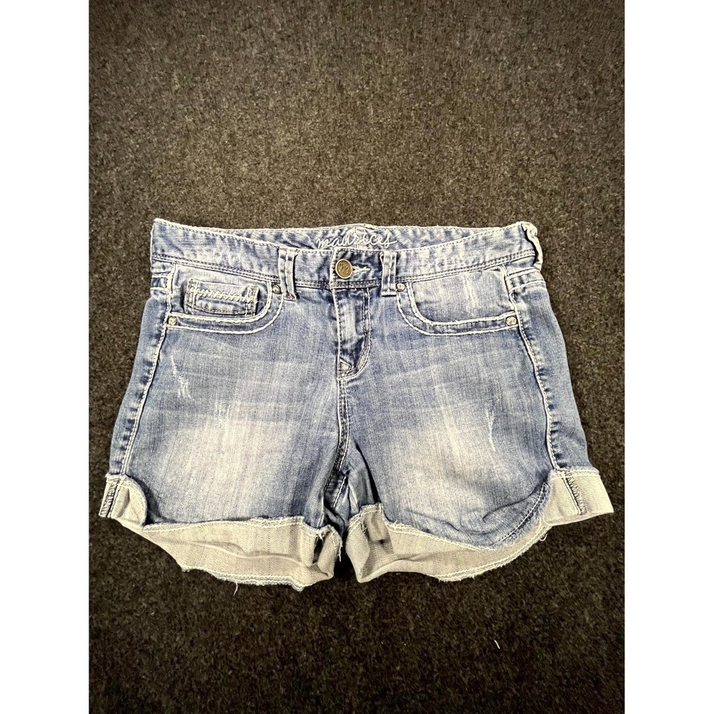 Maurices Denim Shorts Womens 7/8 Blue Light‎ Wash Cotton Relaxed Fit Cuffed Hem